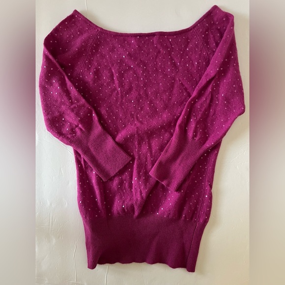 Hot pink sweater - Picture 4 of 6